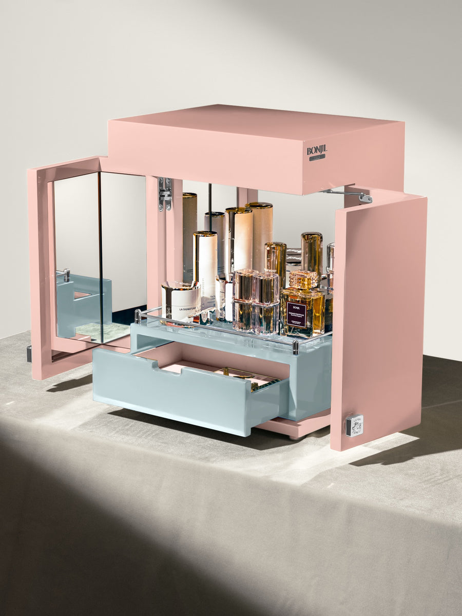 Aesthetic Alcove N°2 — La Signature Au Caviar Collection Set