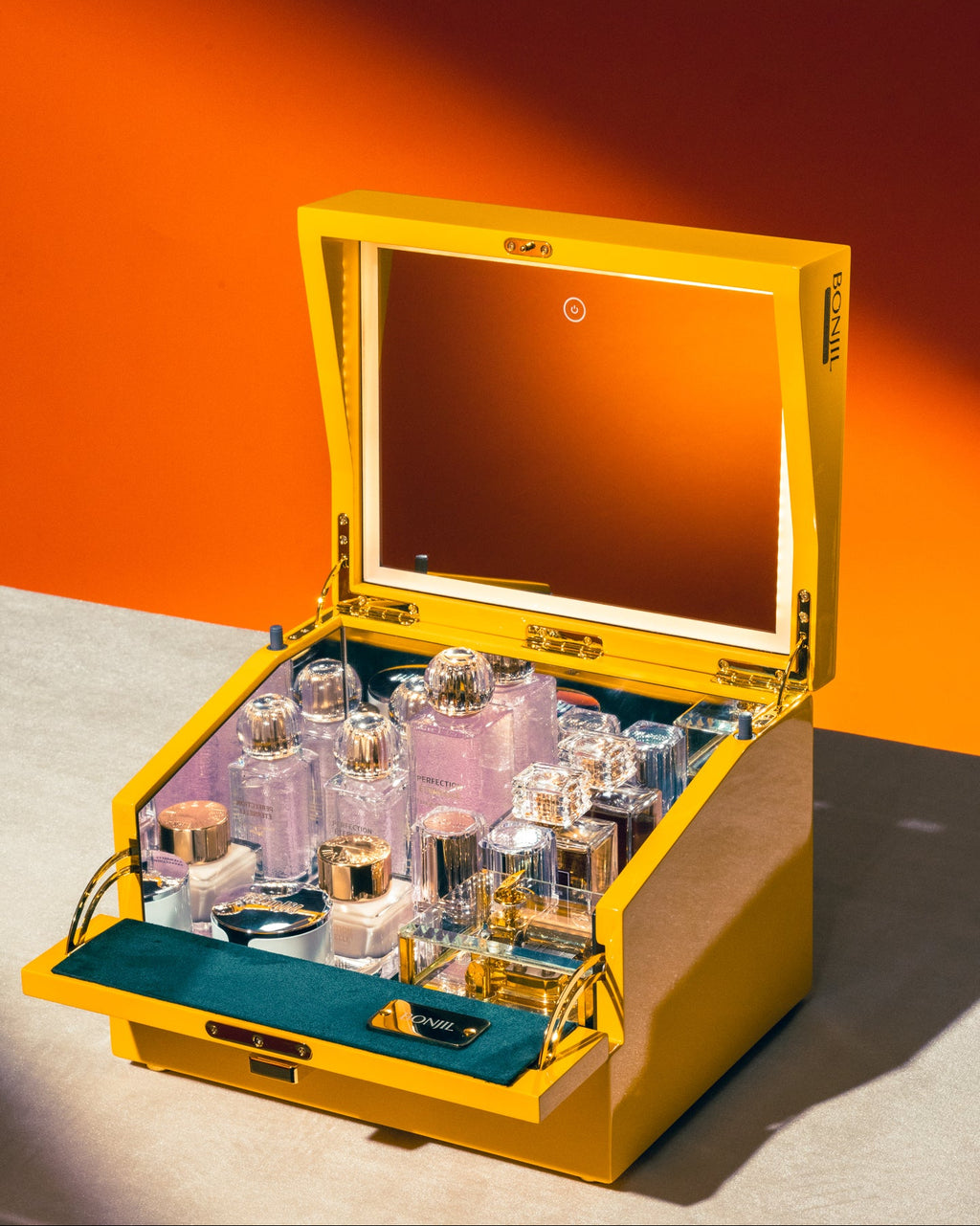 Aesthetic Alcove N°1