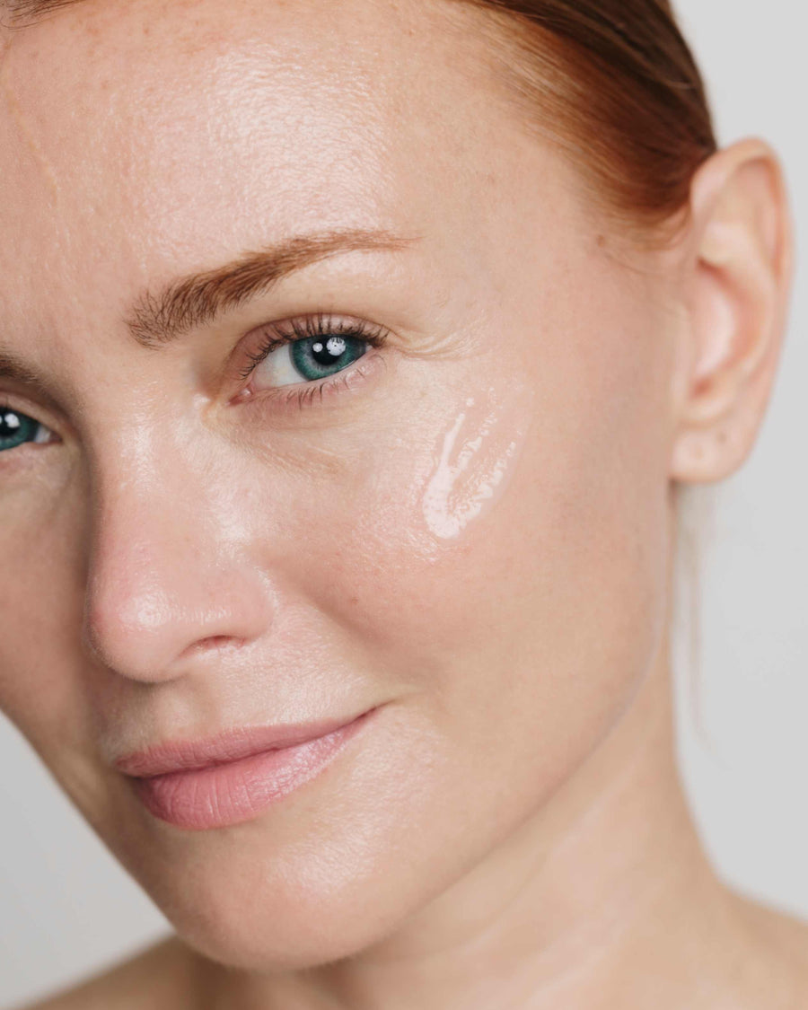 Compact Size The Signature Caviar Serum